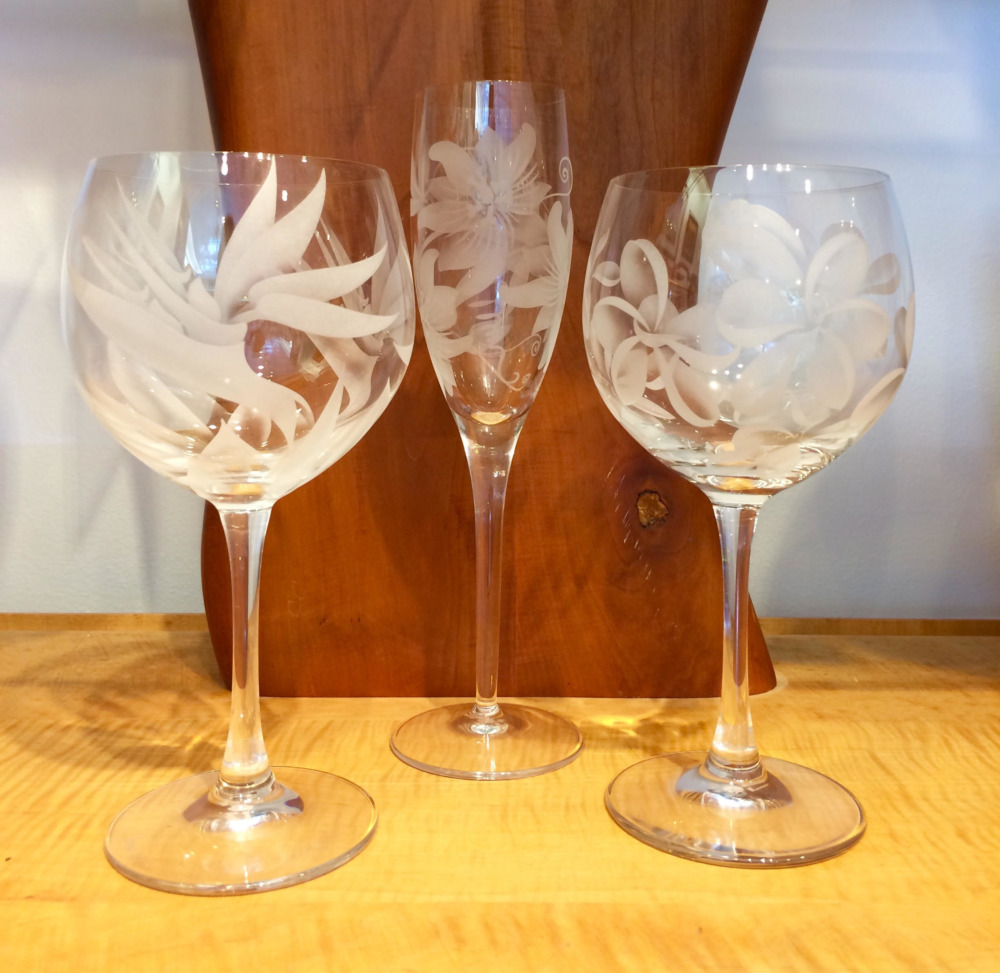 Hibiscus Wine Glass, Etched Crystal Hibiscus Wine Glass